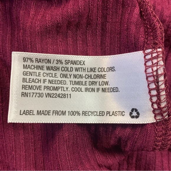 Mossimo Supply Co. Long Sleeve Top - Picture 5 of 8